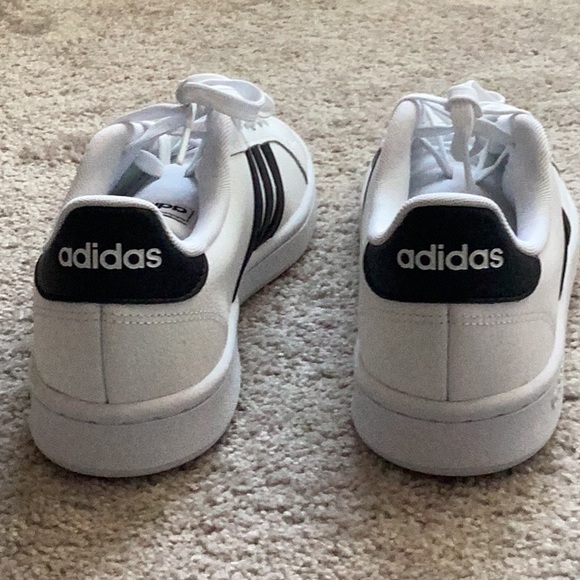 NWOT ADIDAS SNEAKERS - Picture 9 of 9